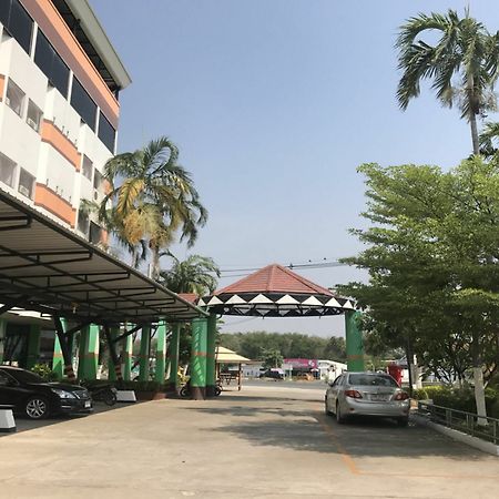 Lopburi Residence Hotel Luaran gambar